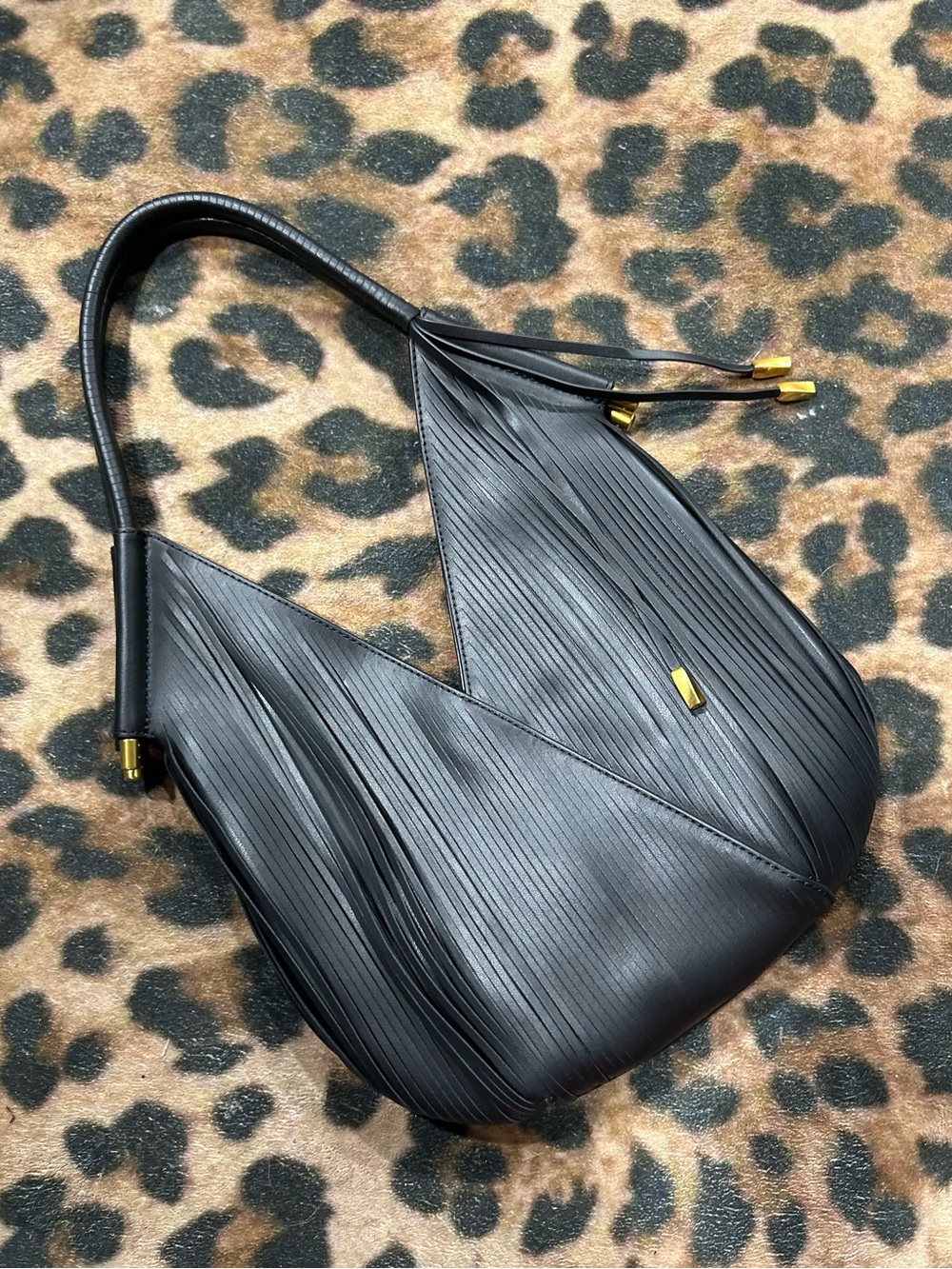 NWT Donna Karan Sculpted Black Slatted Leather Shoulder Bag with Gold Accents